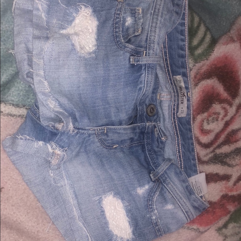 Hollister jean shorts size 00
